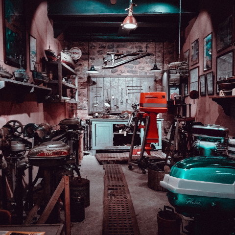 überfüllte Garage Überfüllte Garage